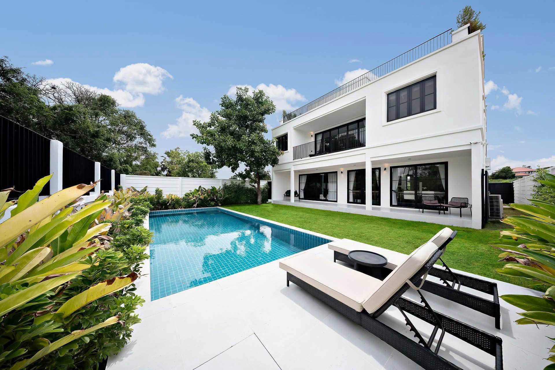 Pattaya Luxury Pool villa for Rent