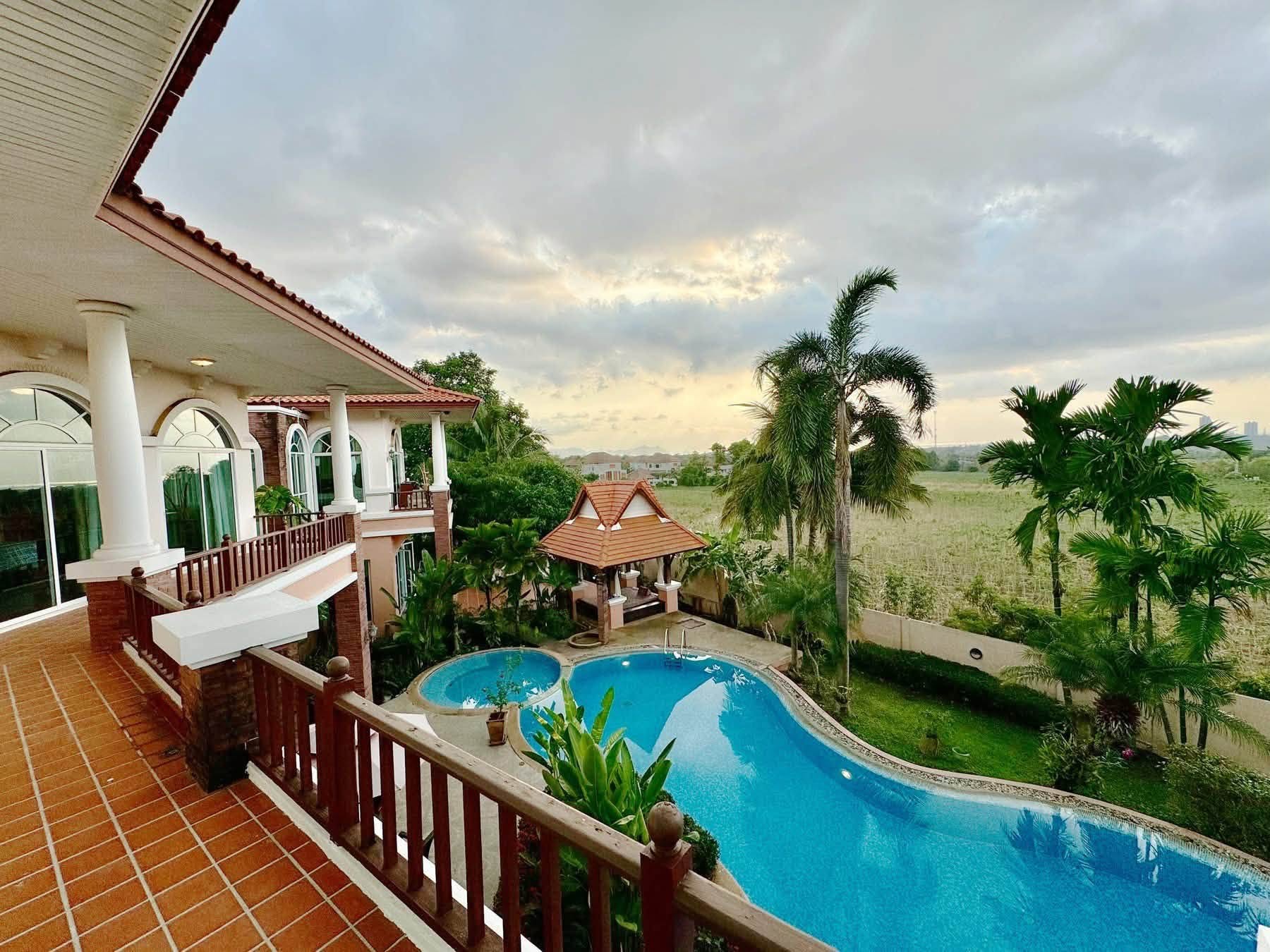 EXCLUSIVE LUXURY RESIDENCE FOR SALE